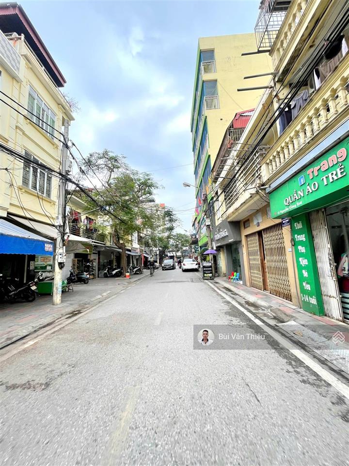 Bán nhà 3 tầng mặt đường nguyễn công trứ vị trí đẹp nhất tuyến đường