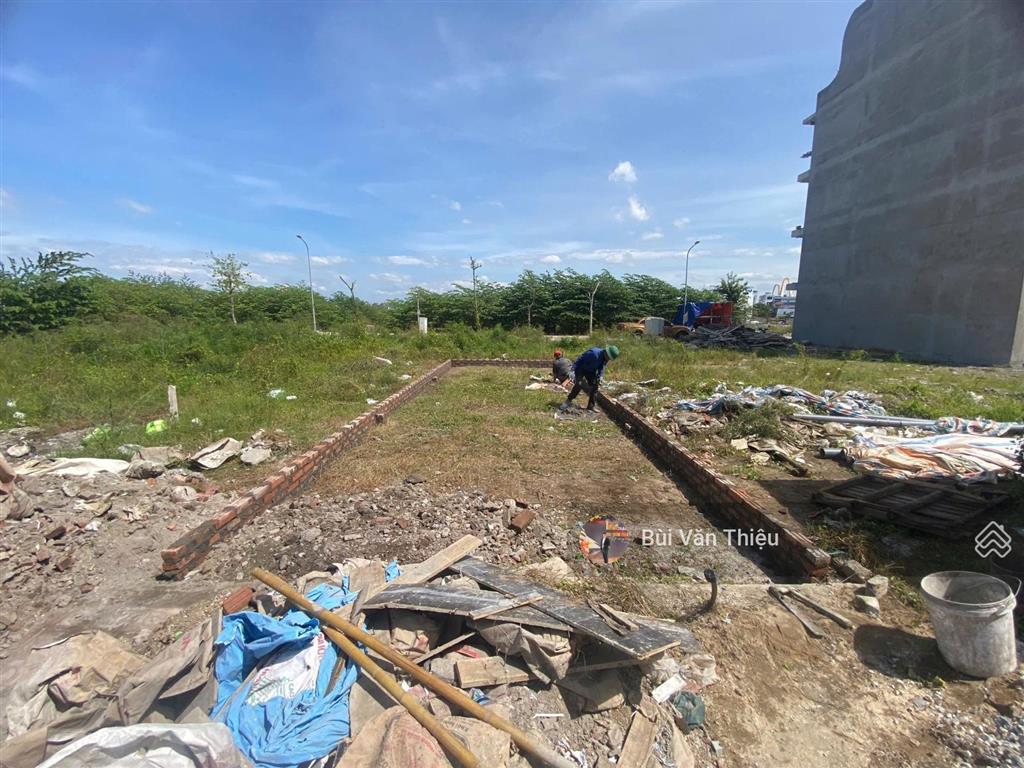 Bán lô 226 lê lai, trục đường 25m đẹp tuyến đường