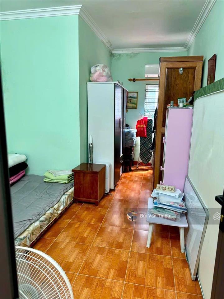 Nhà mặt đường lê đại hành, ngay sát nhà hát lớn