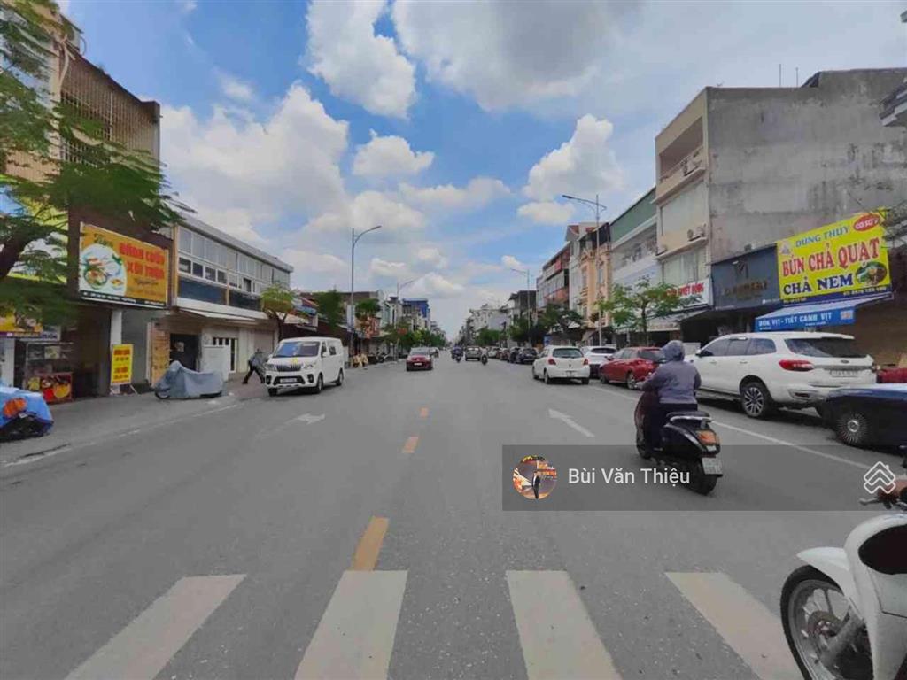 Bán nhà mặt đường lê lợi  đang cho thuê 20 triệu/tháng, giá 18 tỷ