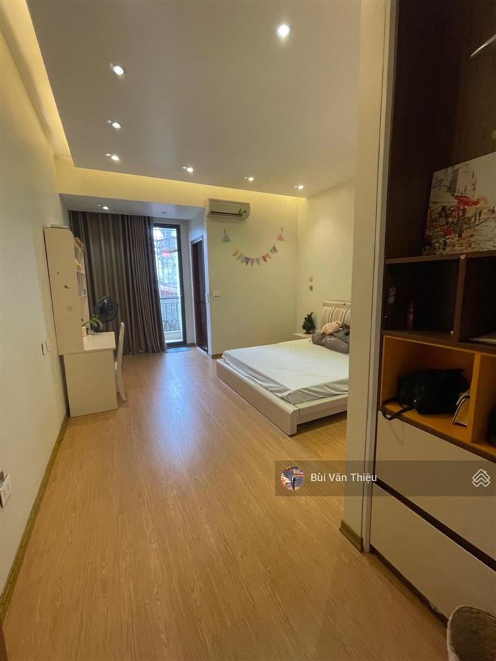 Mặt phố hai bà trưng  115,6m2, ngang 4,7m, nhà đẹp 4,5 tầng