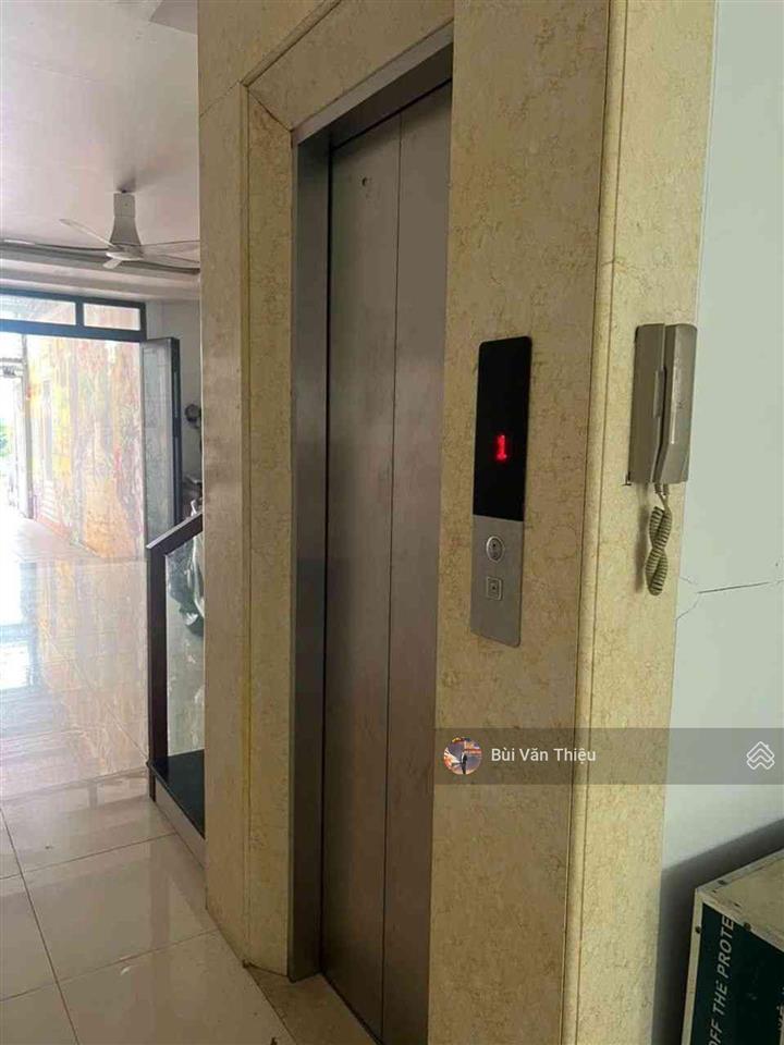 Hàng hiếm chợ hàng  mặt đường hoàng minh thảo, 2 mặt đường, thang máy, gara ô tô, dòng tiền tốt