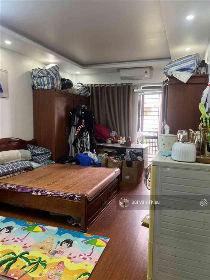 Hàng hiếm chợ hàng  mặt đường hoàng minh thảo, 2 mặt đường, thang máy, gara ô tô, dòng tiền tốt