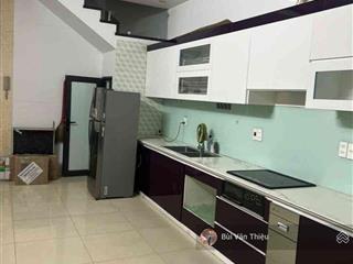 Hàng hiếm chợ hàng  mặt đường hoàng minh thảo, 2 mặt đường, thang máy, gara ô tô, dòng tiền tốt