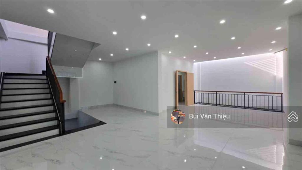 Siêu phẩm mặt đường ngô gia tự  vị trí đẹp, nhà mới, dòng tiền 50 triệu/tháng, giá đã giảm sâu