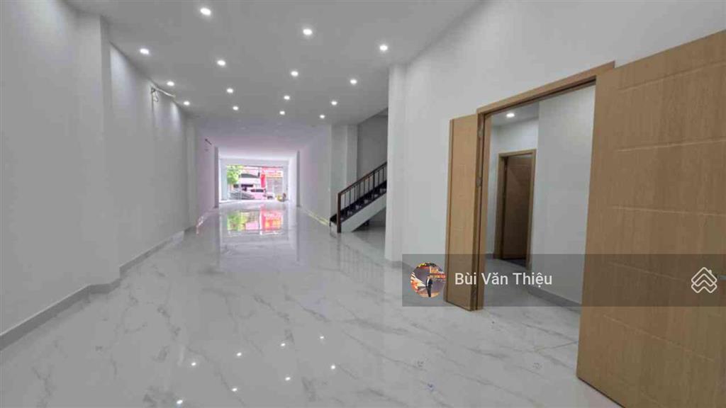 Siêu phẩm mặt đường ngô gia tự  vị trí đẹp, nhà mới, dòng tiền 50 triệu/tháng, giá đã giảm sâu