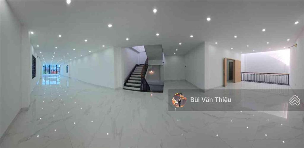Siêu phẩm mặt đường ngô gia tự  vị trí đẹp, nhà mới, dòng tiền 50 triệu/tháng, giá đã giảm sâu