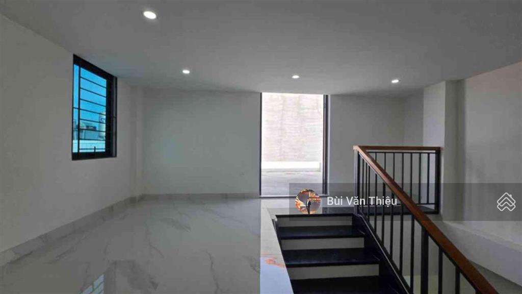 Siêu phẩm mặt đường ngô gia tự  vị trí đẹp, nhà mới, dòng tiền 50 triệu/tháng, giá đã giảm sâu
