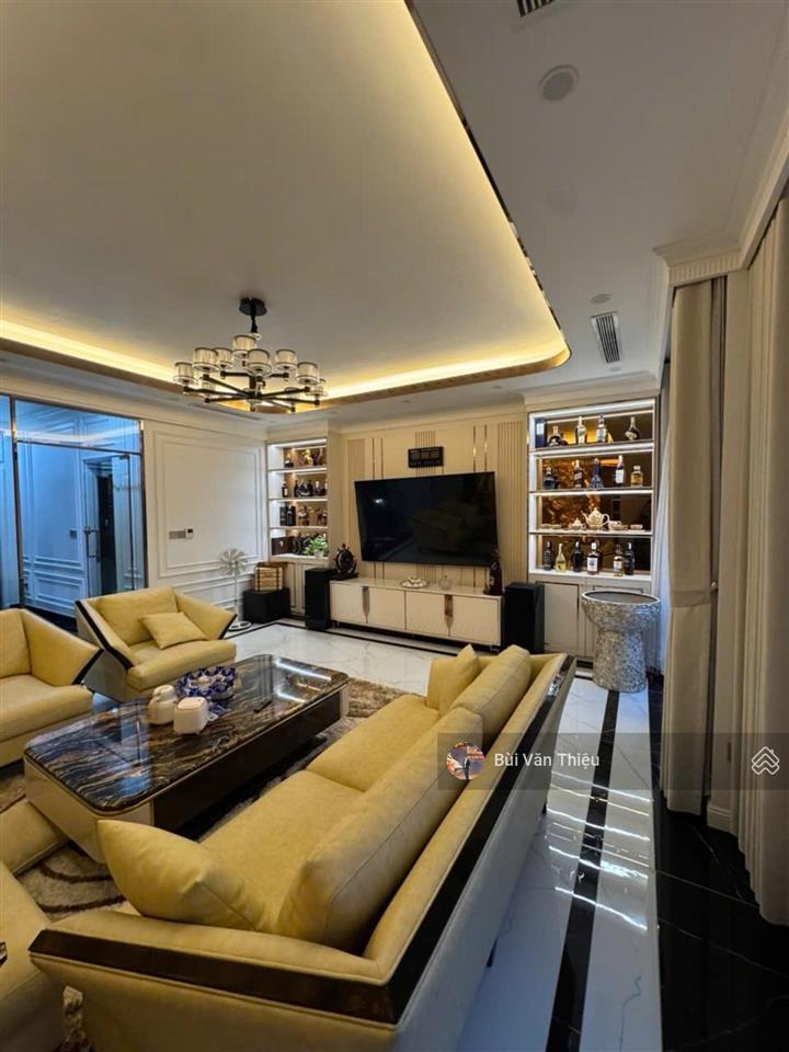 Nhà mặt phố nguyễn tất tố  5 tầng thang máy, full nội thất cao cấp
