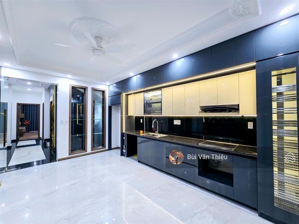 Mặt đường nguyễn công hòa  nhà độc lập, thoáng trước  sau