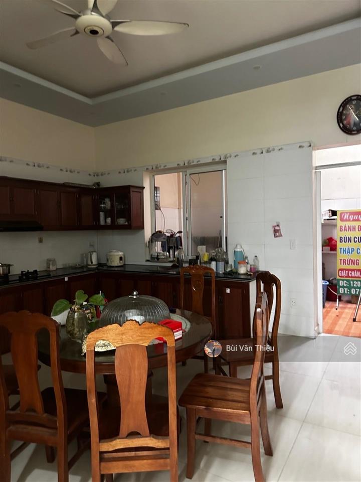 Mặt phố ngô gia tự  160m2, mặt tiền 5,3m, view sân bay cát bi, vị trí kinh doanh sầm uất