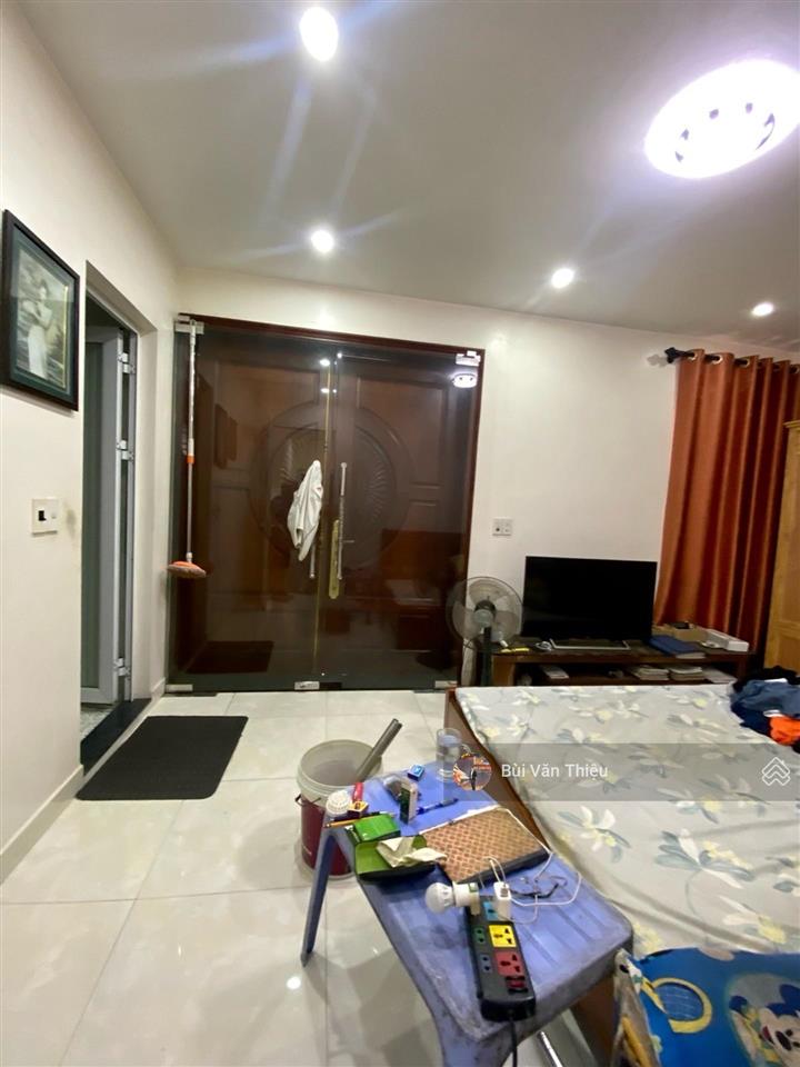 Bán nhà mặt phố hồng bàng  vị trí đắc địa, lô góc 3 mặt thoáng