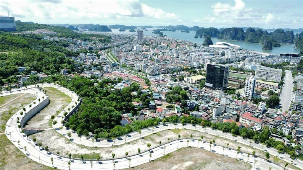 Đất biệt thự đồi ngân hàng  hạ long  quảng ninh
