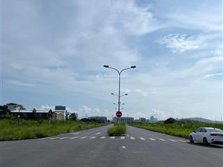 Trục đường đôi kđt hà khánh b  cao xanh  hạ long