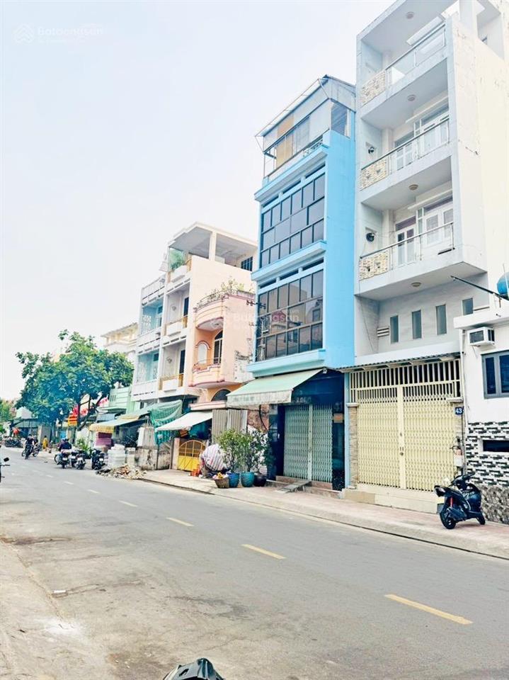 Bán nhà mặt tiền bùi minh trực, ngang 4m, xe hơi ngủ, tặng nội thất 3 tỷ, 1 bước ra chợ