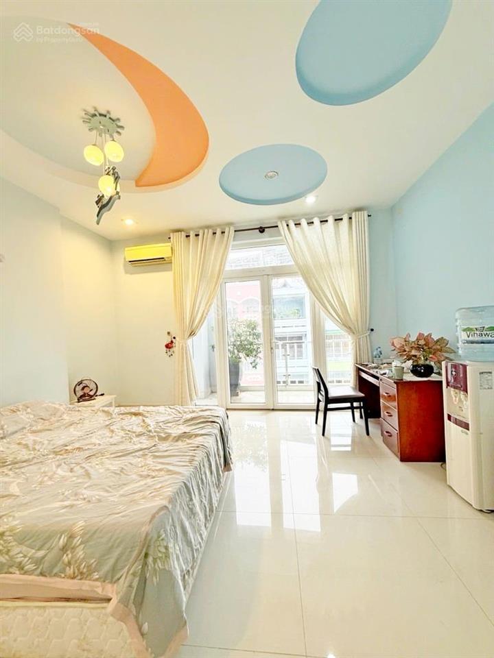 Bán nhà mặt tiền bùi minh trực, ngang 4m, xe hơi ngủ, tặng nội thất 3 tỷ, 1 bước ra chợ