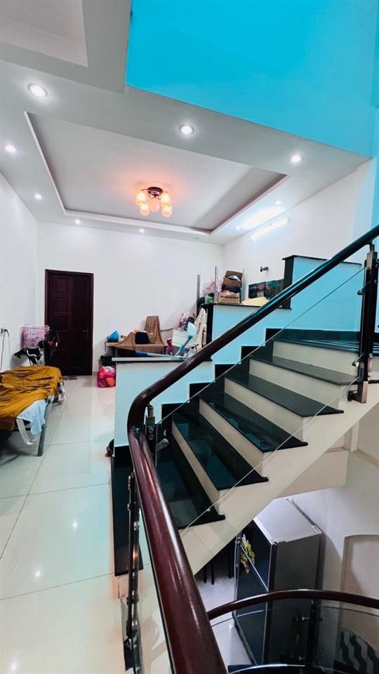 Bán nhà Nguyễn Thị Tần 3 tầng mới 4.2x28 chỉ 11 tỷ 8 TL - 0931172218