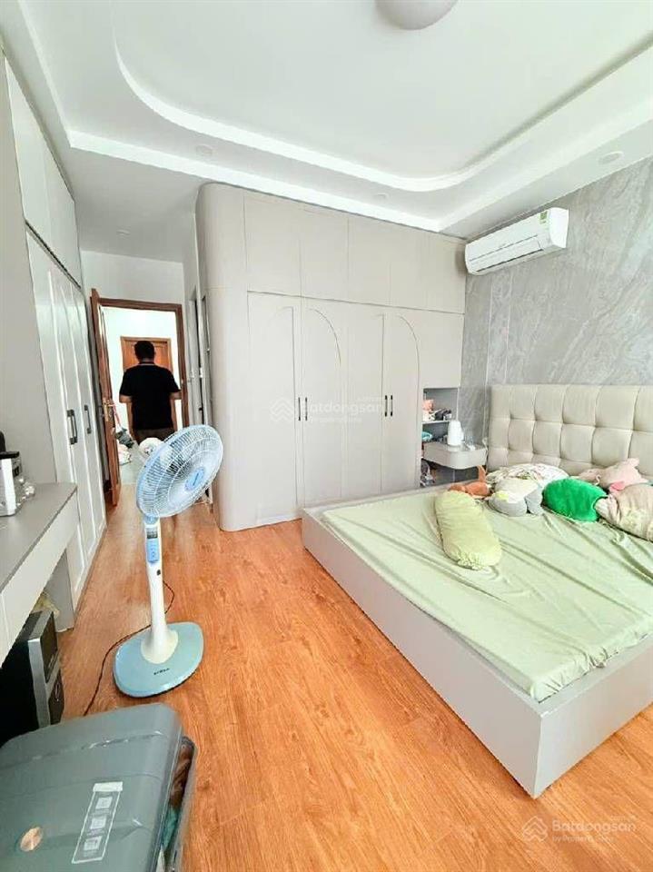Giáp quận 5, nhà 4 tầng đường bình đông ngang 4m hoàn công đủ tặng nội thất ở ngay
