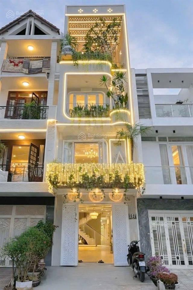 Giáp quận 5, nhà 4 tầng đường bình đông ngang 4m hoàn công đủ tặng nội thất ở ngay