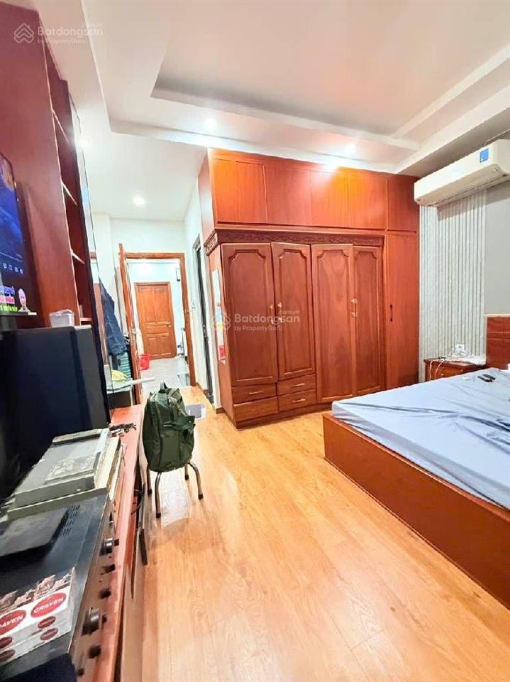 Giáp quận 5, nhà 4 tầng đường bình đông ngang 4m hoàn công đủ tặng nội thất ở ngay