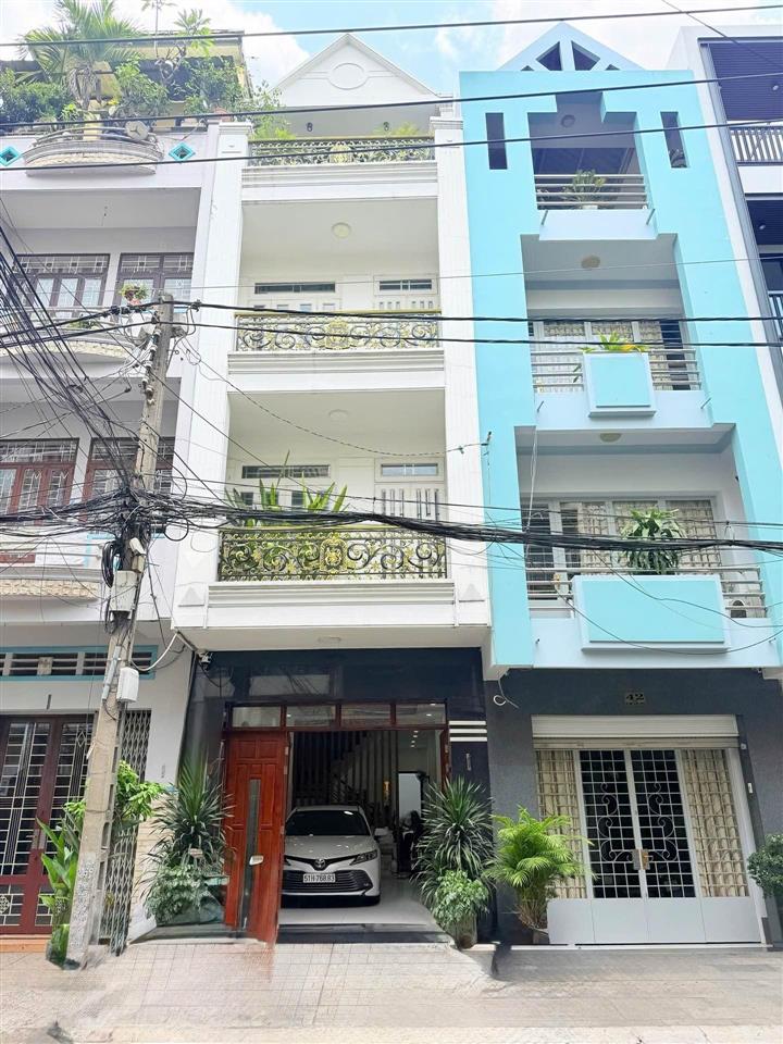 Bán nhà mặt tiền 4 tầng đường bông sao ngang 4m tặng nội thất đối diện công viên
