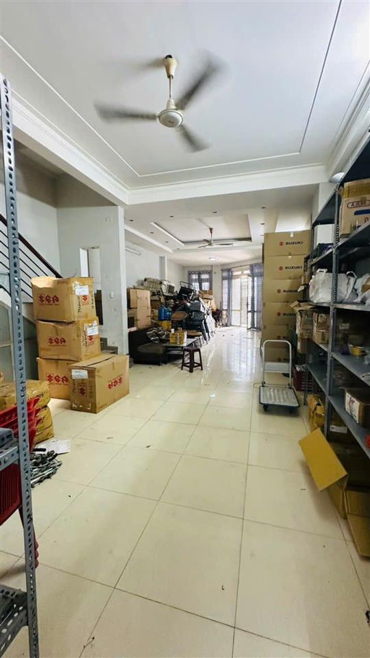 Căn góc mặt tiền ngay chợ Phú Lợi 2, ngang 6m bề thế đường Ba Tơ