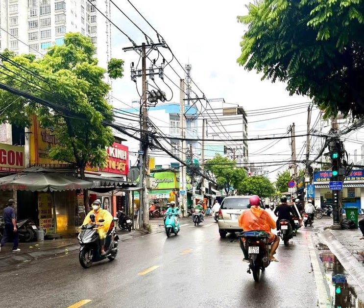 Bán nhà Âu Dương Lân, ngang 5m diện tích lớn hiếm gặp, thích hợp ở kết hợp đầu tư -