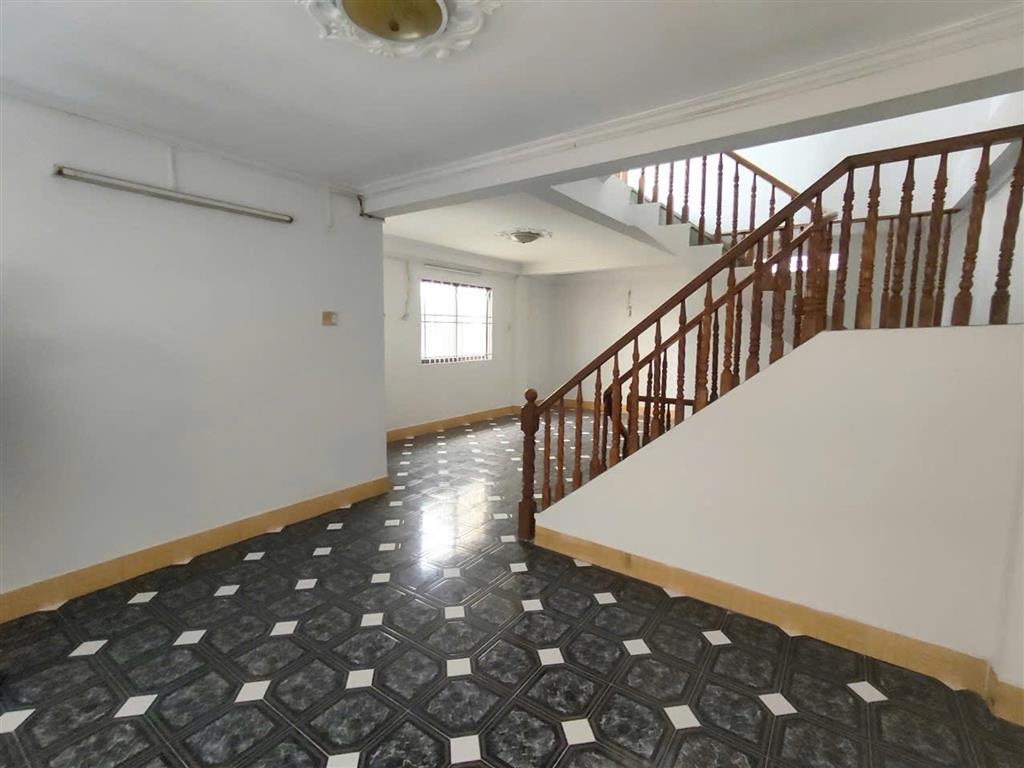 Bán nhà 5 tầng giáp Quận 5, đường Tùng Thiện Vương Quận 8 ngang 6m Cực Hiếm - 0931172218