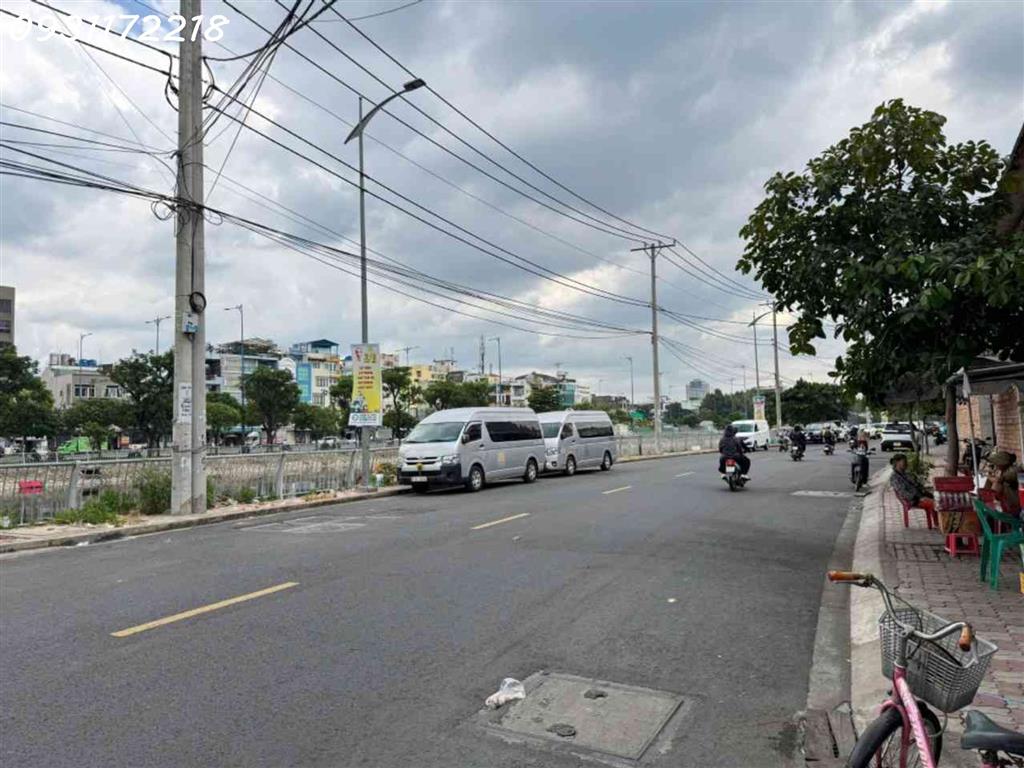 Mặt tiền Bến Bình Đông 9x23, 207m2, khai thác CHDV chỉ 16 tỷ - 0931172218