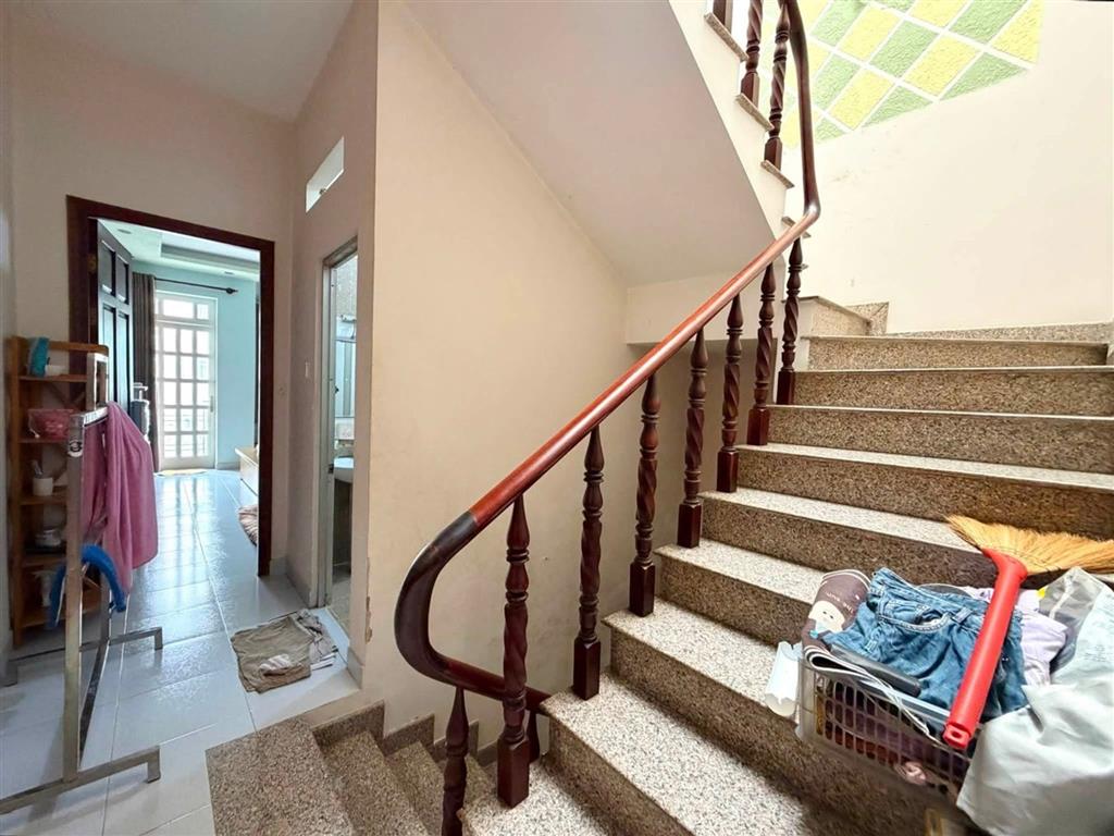 Mặt tiền đối diện Bến xe quận 8, đường Tạ Quang Bửu, 4x16, Nhà đẹp 4 tầng - 0931172218