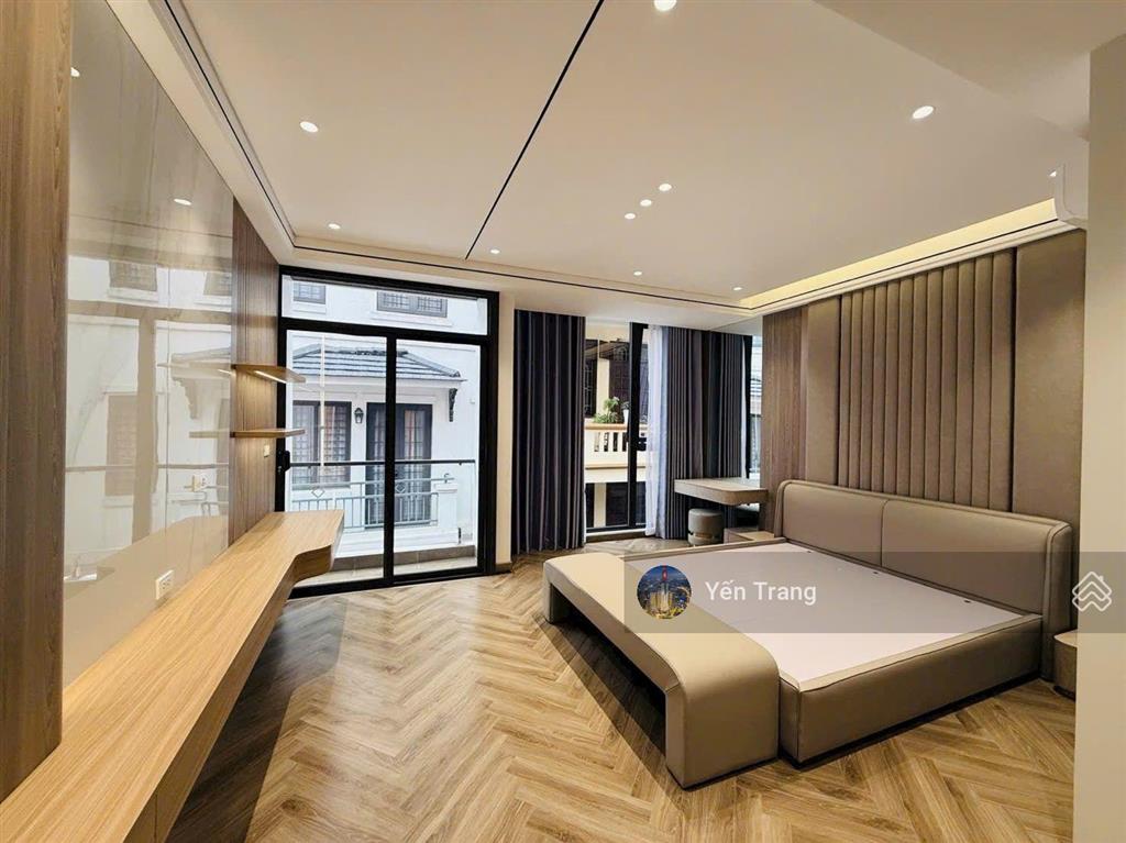 Bán nhà lạc long quân view hồ tây, thang máy, kd, 60m2 x 8 tầng, 23 tỷ