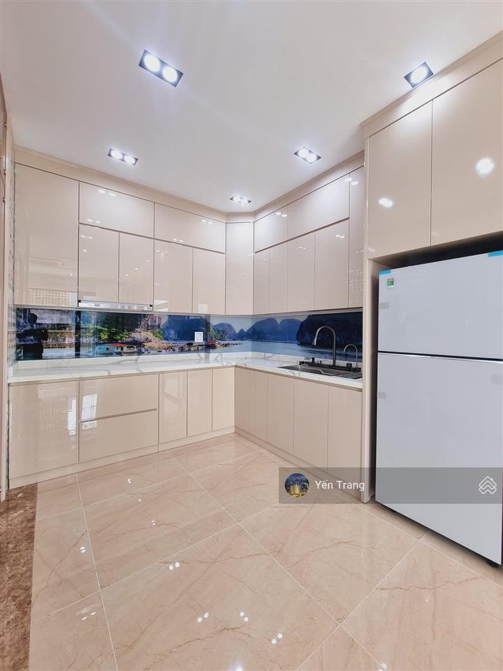 Bán nhà trịnh công sơn view hồ, thang máy gần phố, 62m2 x 8t, 22 tỷ.