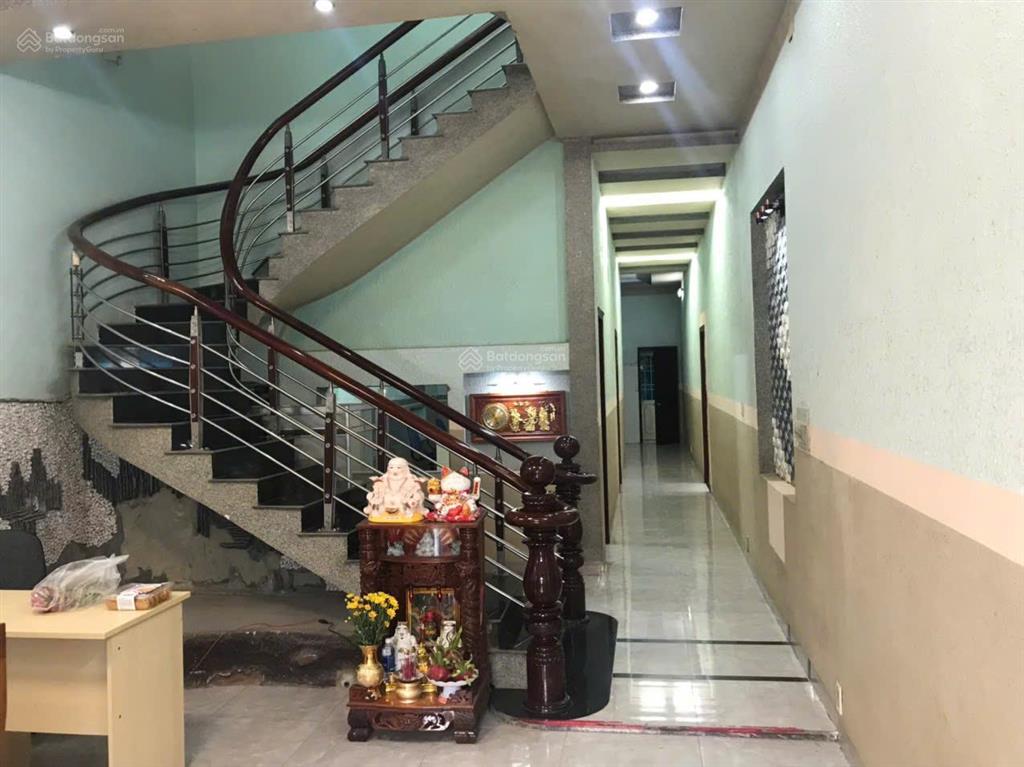 Bán nhà xưởng giá rẻ  vị trí sung túc