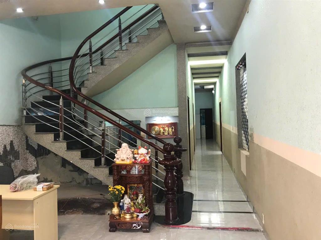 Bán nhà xưởng giá rẻ  vị trí sung túc