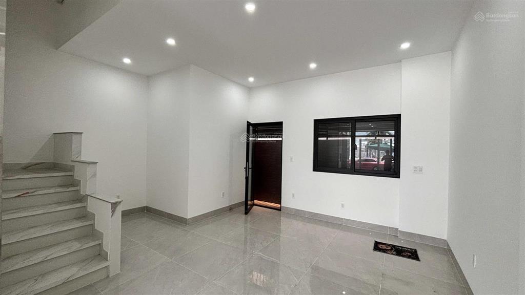 Cho thuê nhà đường 22 nha trang phù hợp làm văn phòng spa chủ nhà hỗ trợ tiền điện