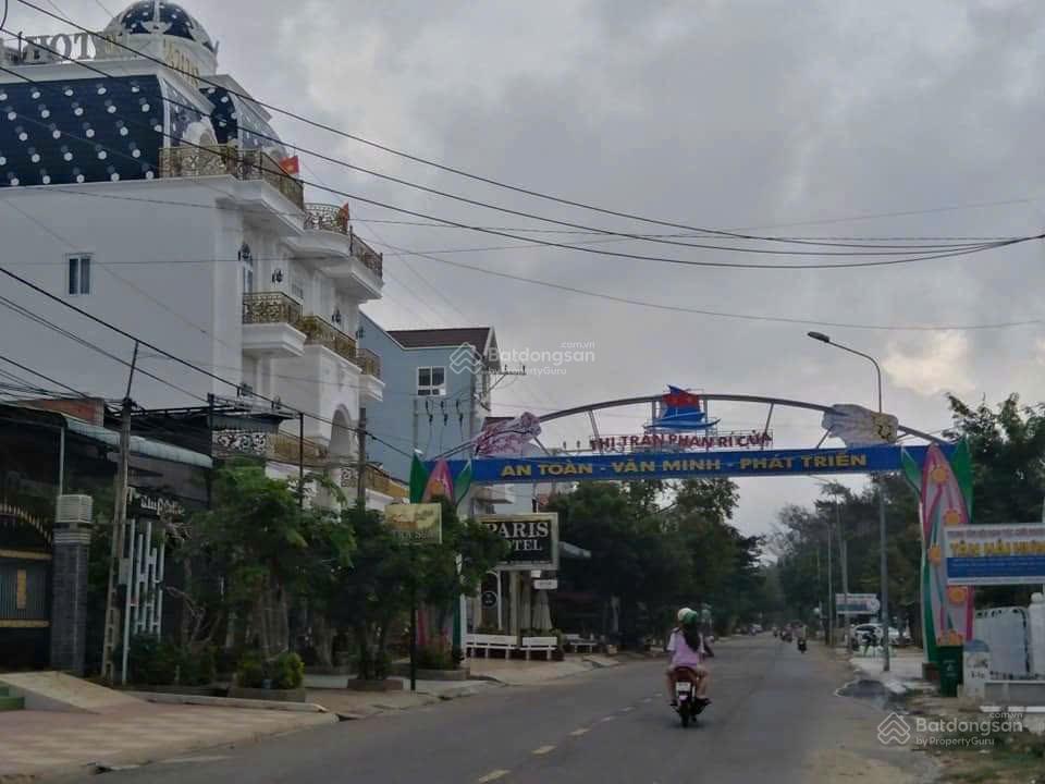 Siêu hot 2 lô thổ cư đối diện siêu thị . thị trấn phan rí cửa, bình thuận