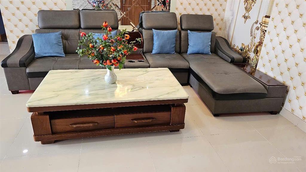 Bán gấp ch 3pn, 2wc, 137m2 tại sài gòn airport plaza, giá 10tỷ sổ hồng