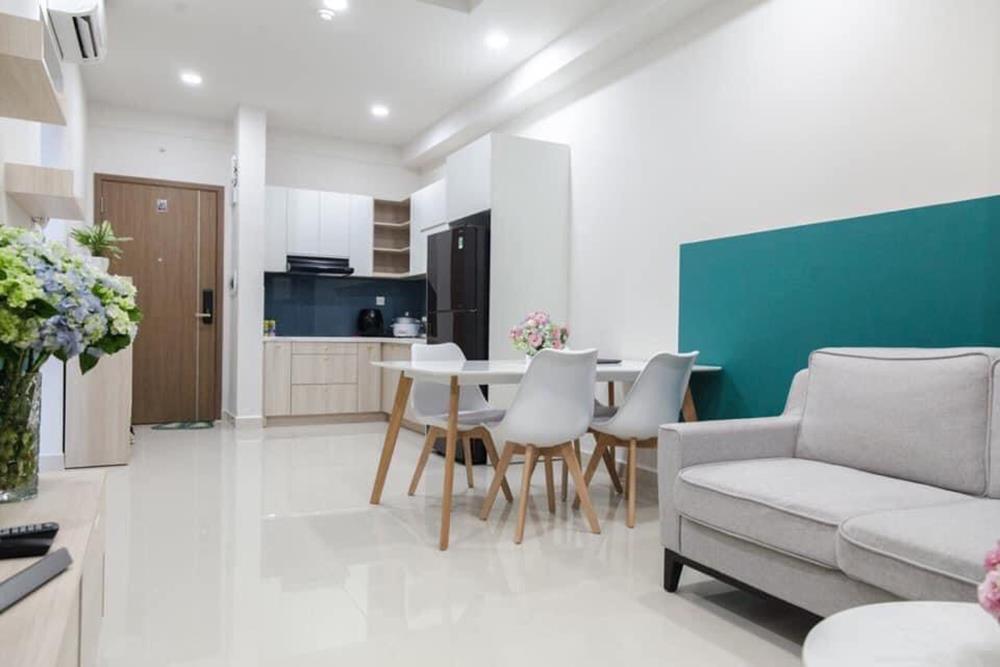 Chính chủ bán căn carillon 7 2pn 1wc full nt giá 3 tỷ 850 có sổ sẵn