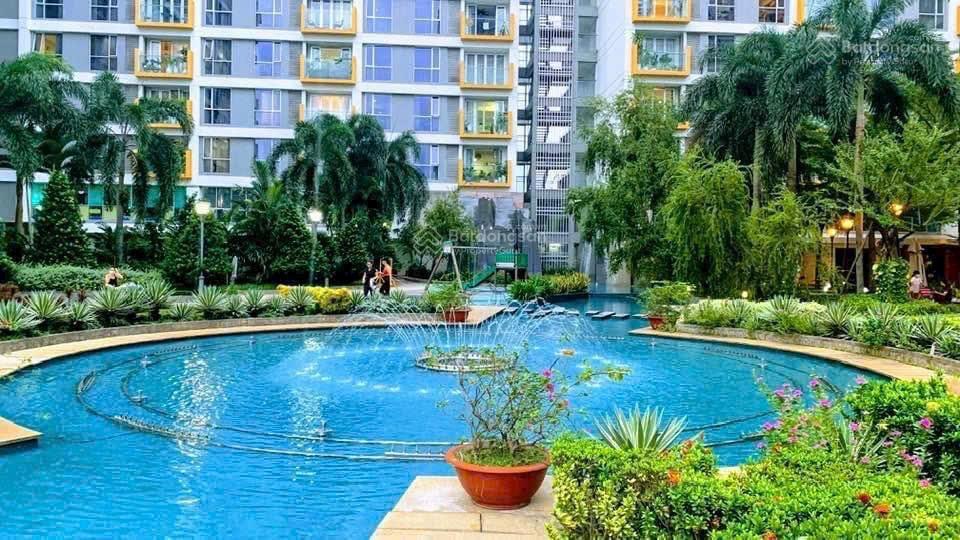 Chính chủ bán chung cư saigon airport 95m2 2pn 2wc full nt giá 6ty9 sổ sẳn