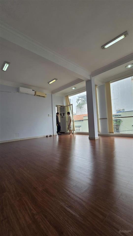 Cho thuê văn phòng nhỏ giá rẻ 42m2 giá 7 triệu/tháng