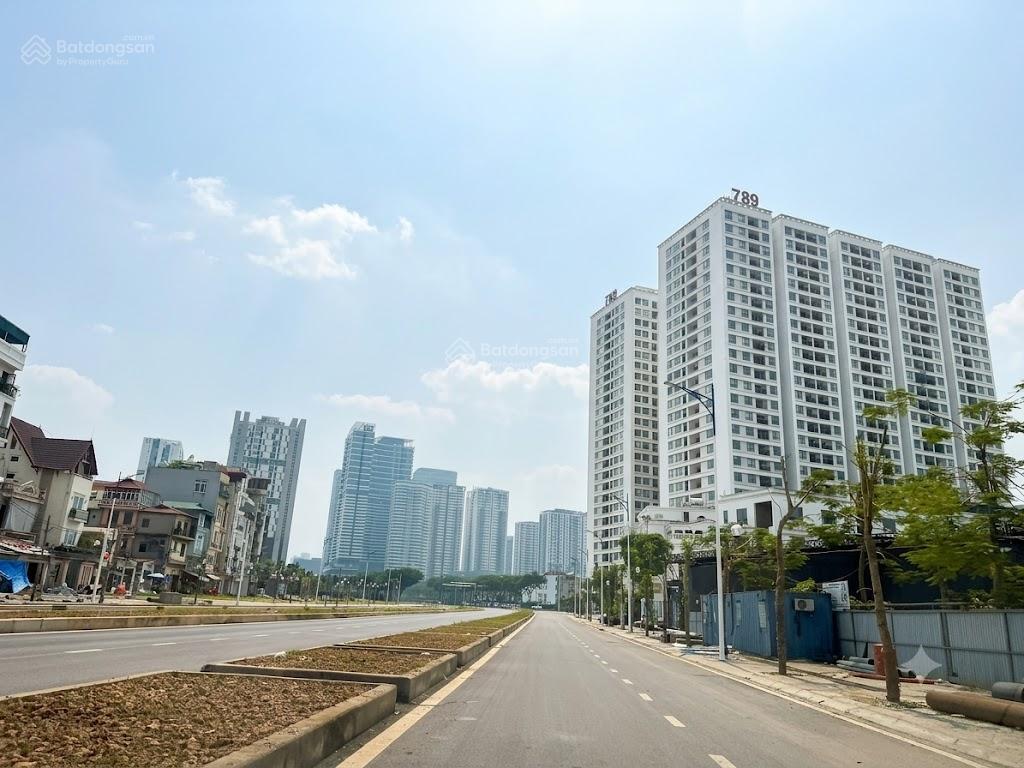 Cho thuê biệt thự góc 332m2 mặt đường nguyễn văn huyên kéo dài giá 90 tr/tháng