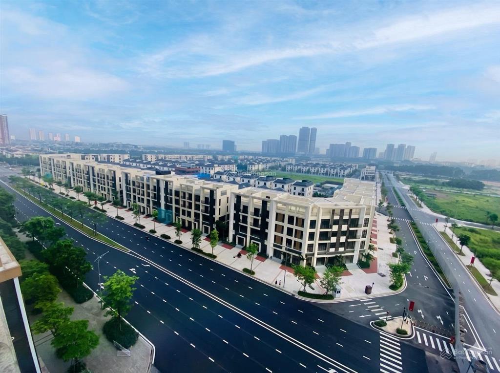Cho thuê shophouse starlake tây hồ tây. mặt tiền hơn 30m vị trí nổi bật nhận diện thương hiệu dễ