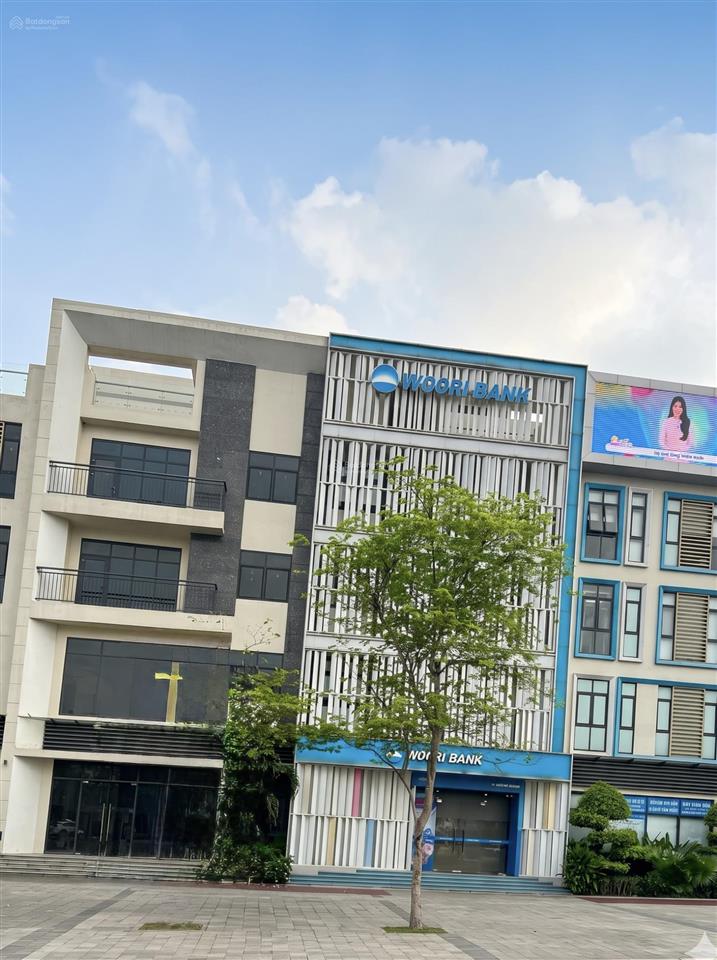 Cho thuê shophouse starlake tây hồ tây. mặt tiền hơn 30m vị trí nổi bật nhận diện thương hiệu dễ