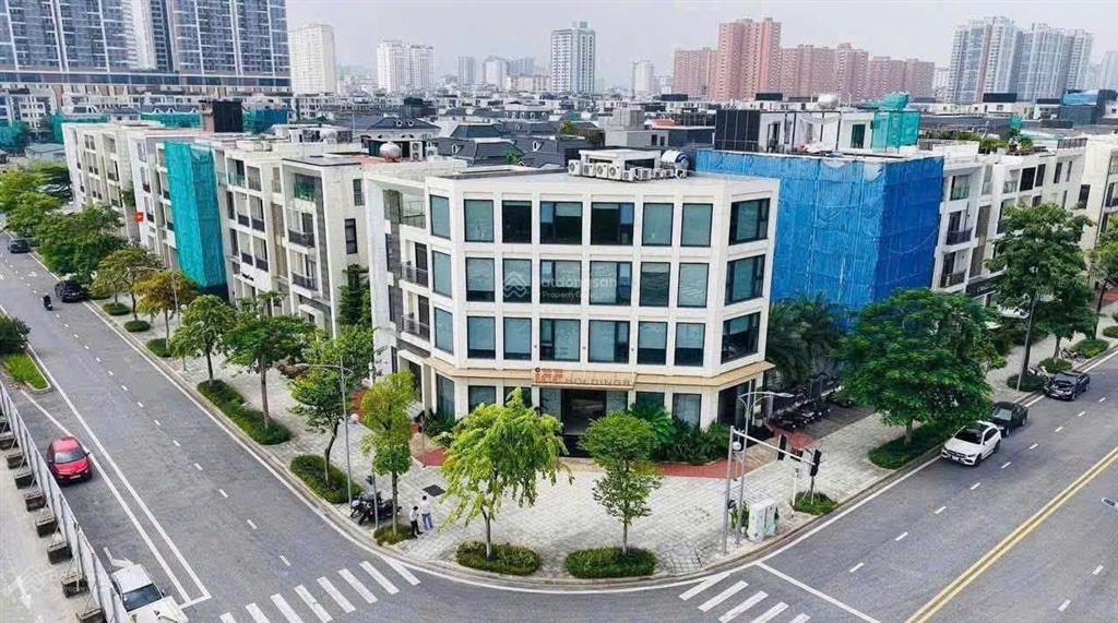 Cần bán gấp!!! shophouse 250m hàng hiếm  góc ngã tư starlake tây hồ tây vị trí kim cương