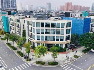 Cần bán gấp!!! shophouse 250m hàng hiếm  góc ngã tư starlake tây hồ tây vị trí kim cương