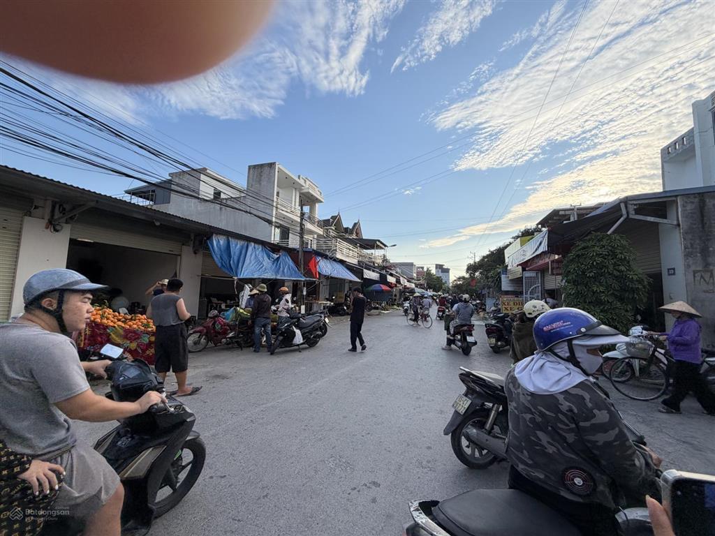 Lô góc đẹp ngay chợ hoàng mai đồng thái an dương vị trí cực đẹp, ngay cạnh chợ hoàng mai