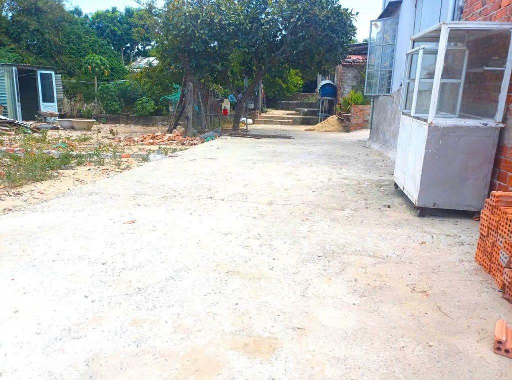 CHỈ 2,4 TỶ – LÔ ĐẤT KIỆT Ô TÔ HÒA QUÝ, SÁT MAI ĐĂNG CHƠN! 