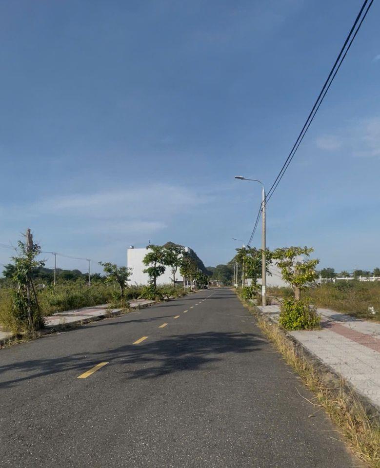 LÔ ĐẤT CỰC HIẾM TẠI NAM HÒA XUÂN – giá cực tốt - 4,x tỷ