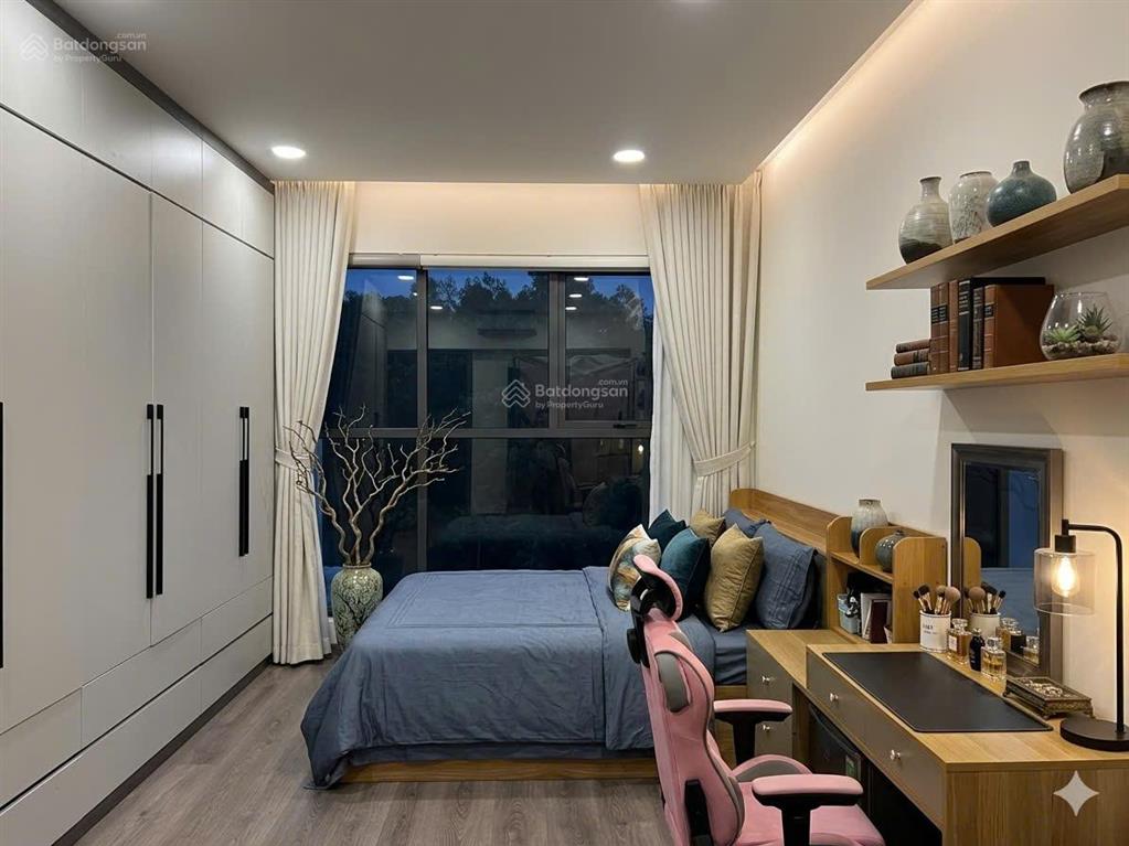 Bán 3pn 3wc căn góc  diamond centery 121m2 c5view rừng full nội thất 0909 856 ***
