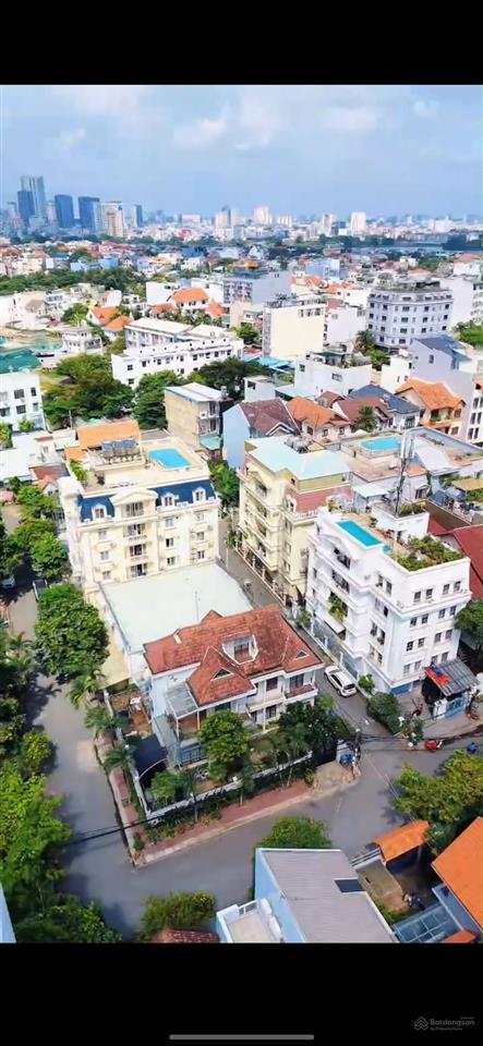Rẻ 30% chỉ 125 triệu/m2 1.215m2 dinh thự (30x45m) hồ bơi hầm 3 lầu ngay vincom thảo điền quận 2